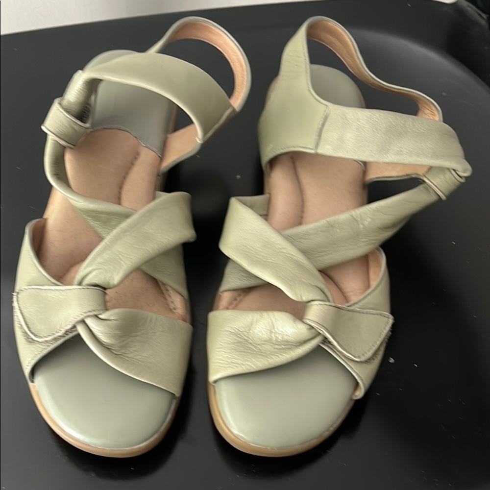 BeautiFeel Mint Green Leather Sandals w/ Adjustable Straps and Cushioned Footbed - Picture 2 of 9